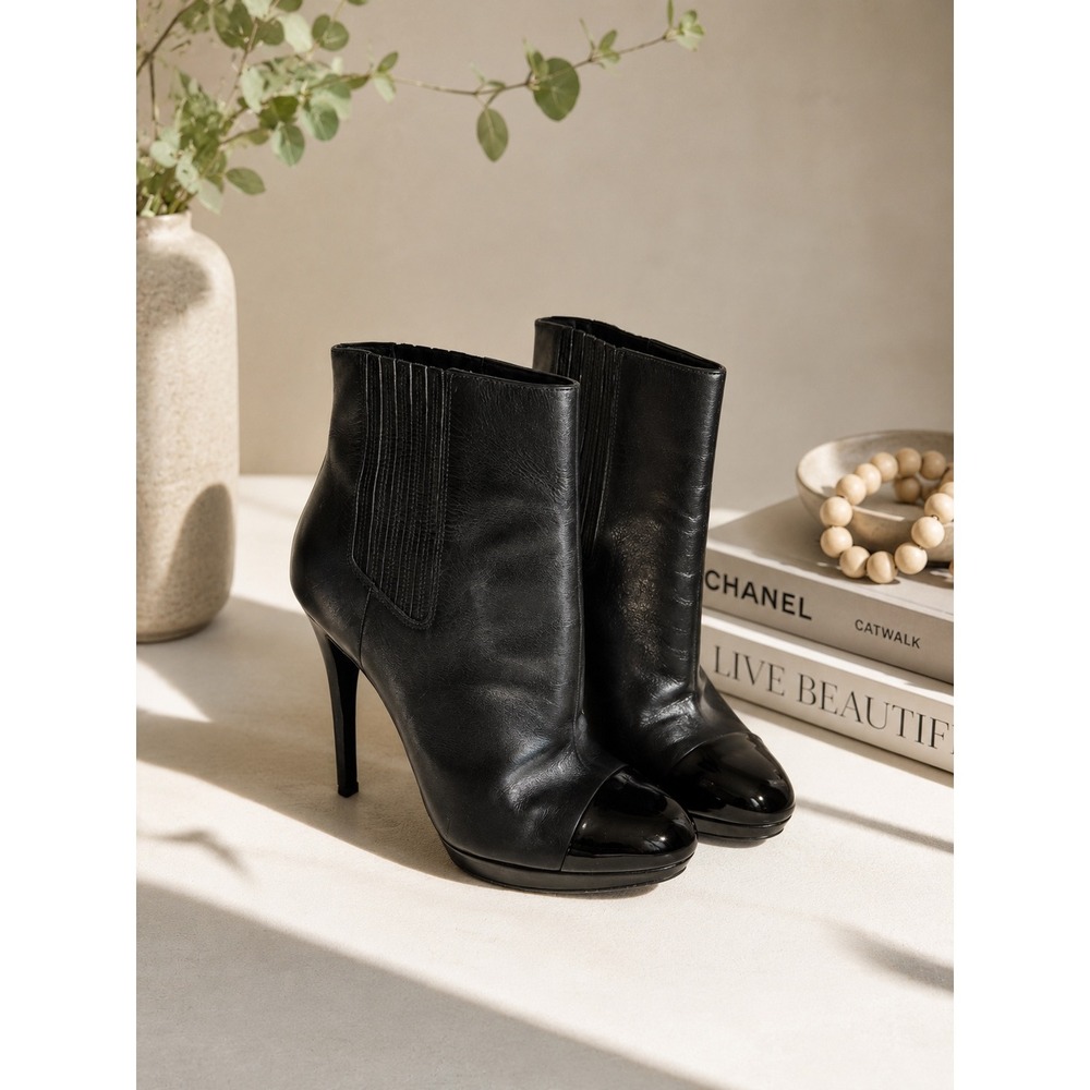 Brian Atwood Black Leather Patent Cap Toe Stiletto Ankle Boots Size 7 B Fragola